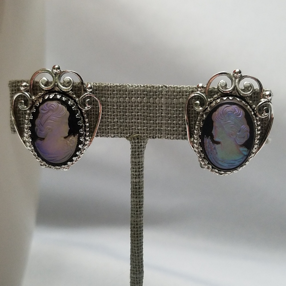 Whiting & Davis Vintage Cameo Clip Ons.